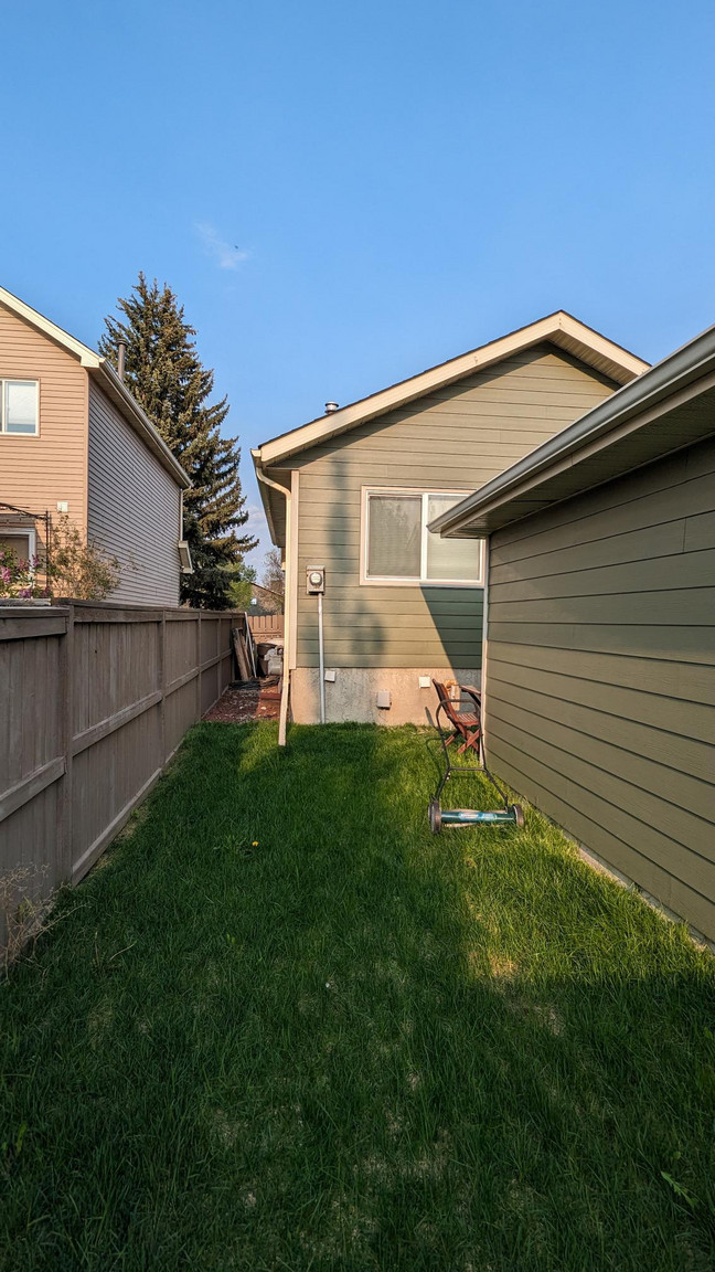 1035 Riverbend Drive SE - Photo 42