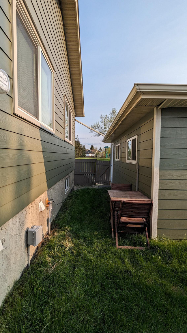1035 Riverbend Drive SE - Photo 44