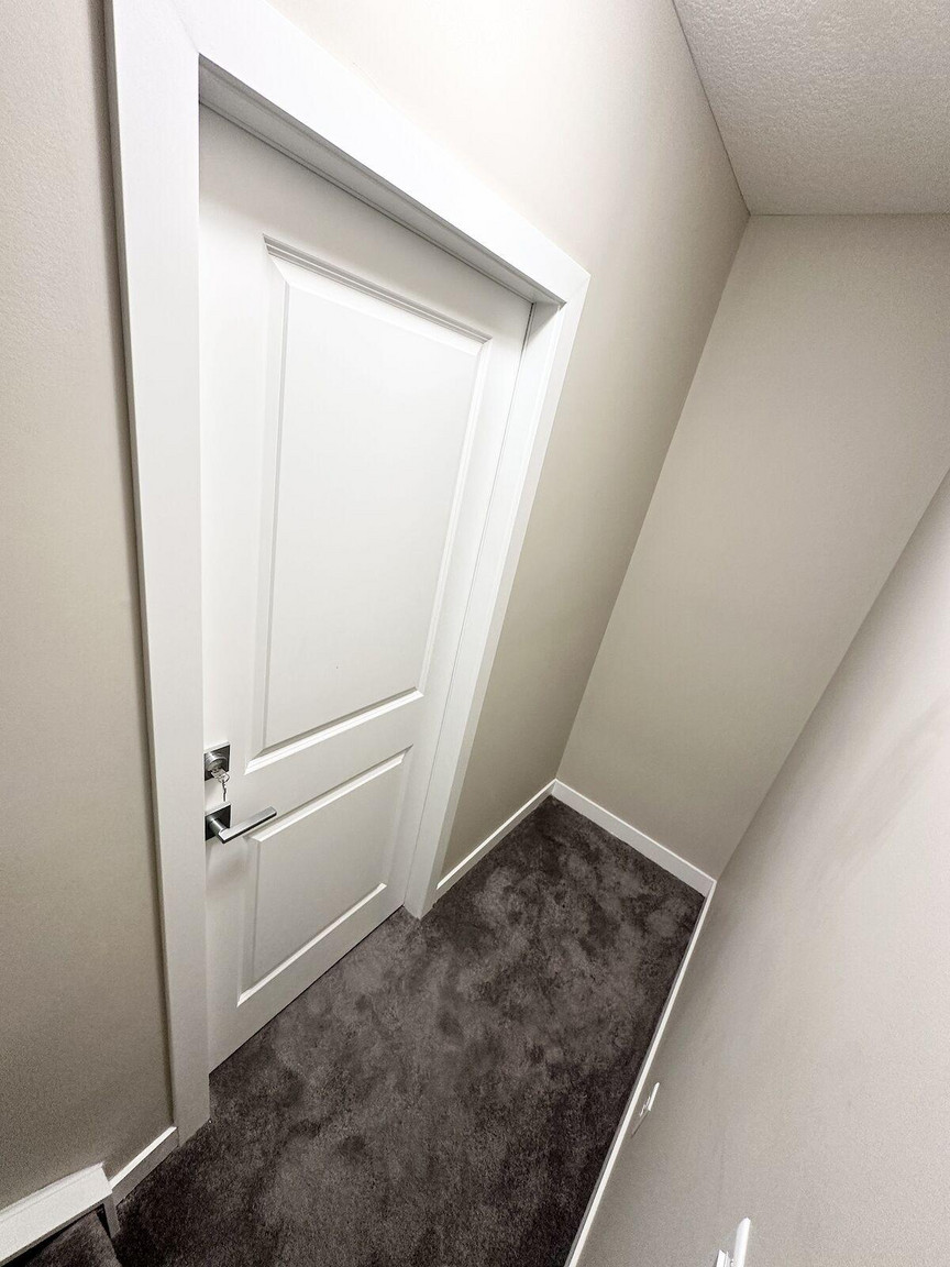 Lower, 109 Evanscrest Road NW - Photo 20