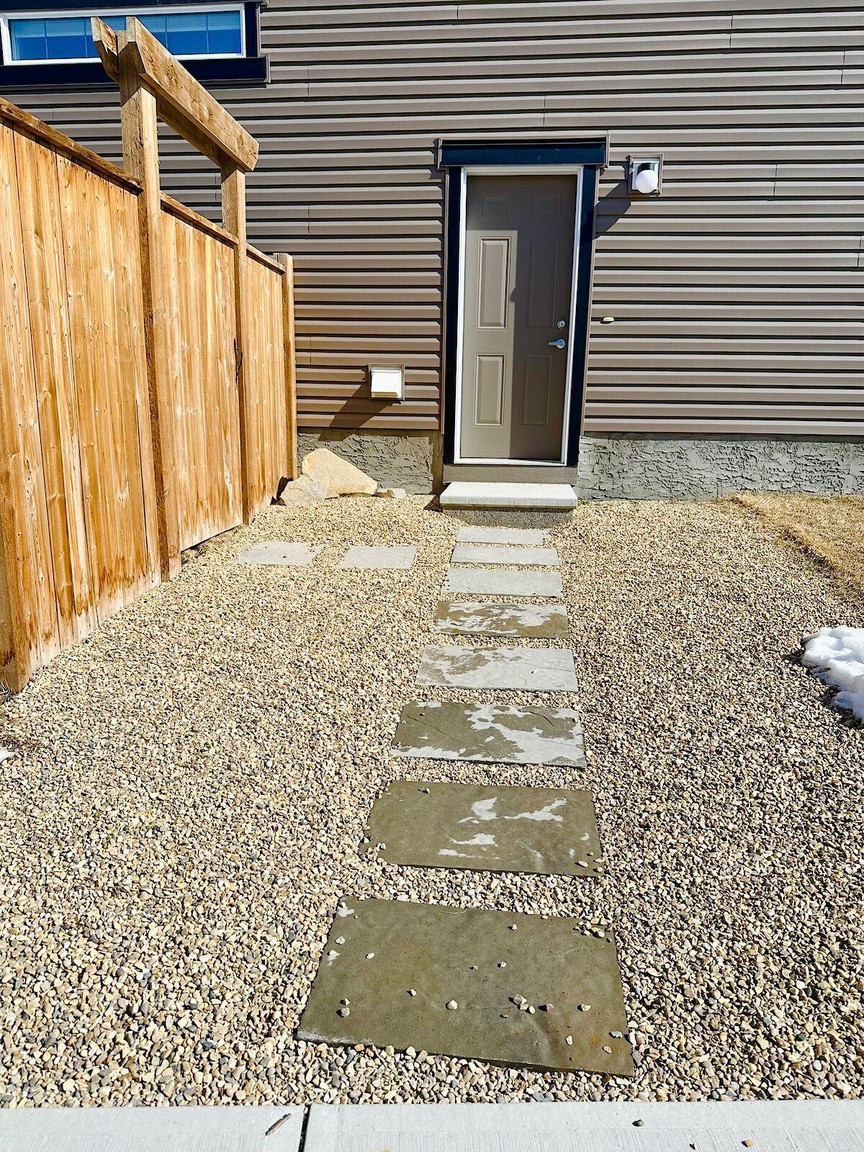 Lower, 109 Evanscrest Road NW - Photo 24