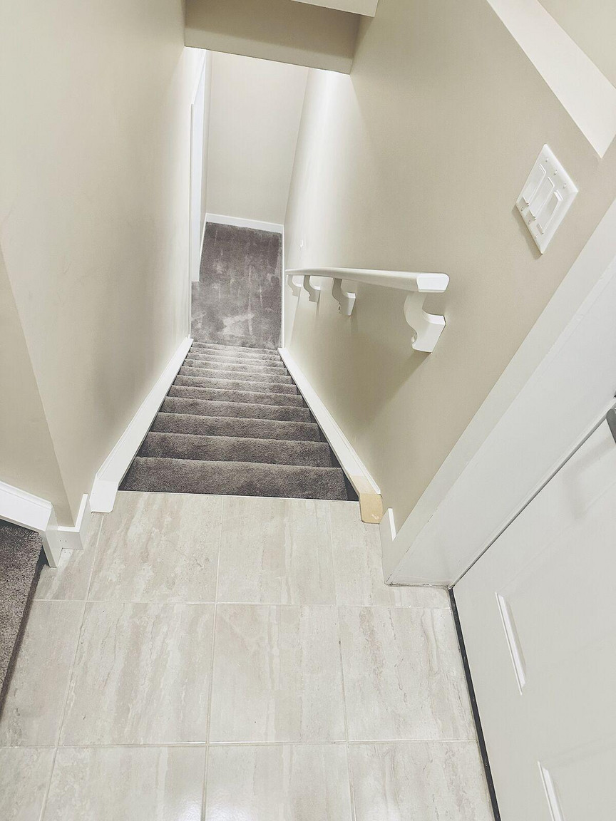 Lower, 109 Evanscrest Road NW - Photo 22