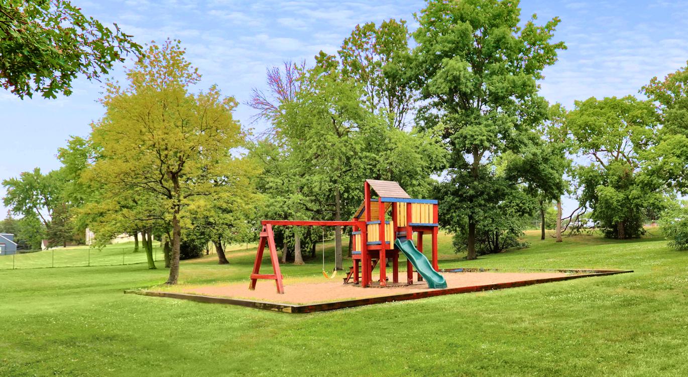 Treeview Apartments - Photo 10
