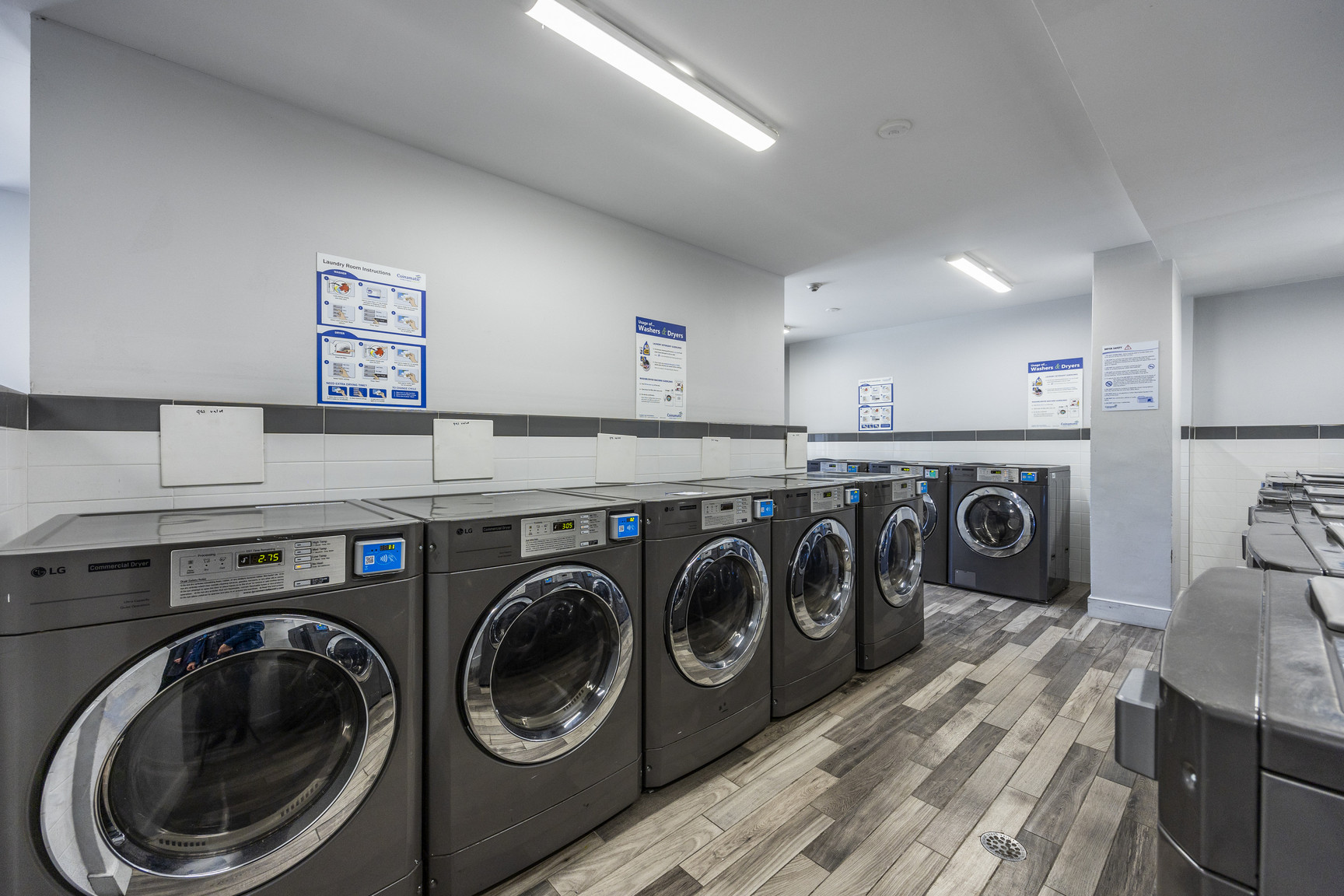 Cedarwood Suites - Photo 16