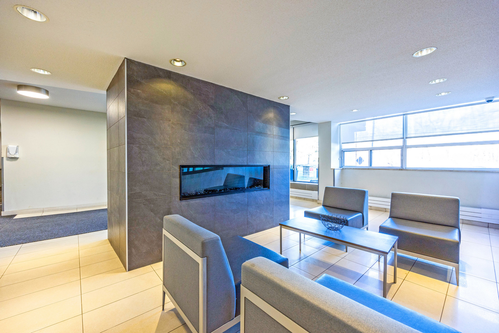 Almore Apartments - Photo 24