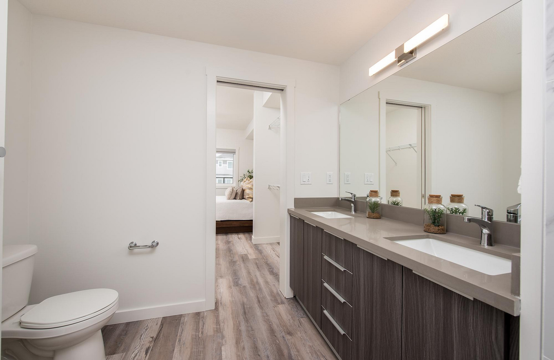 Henday Suites - Photo 19