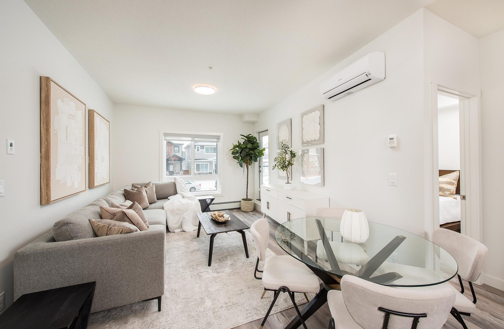 Henday Suites - Photo 12