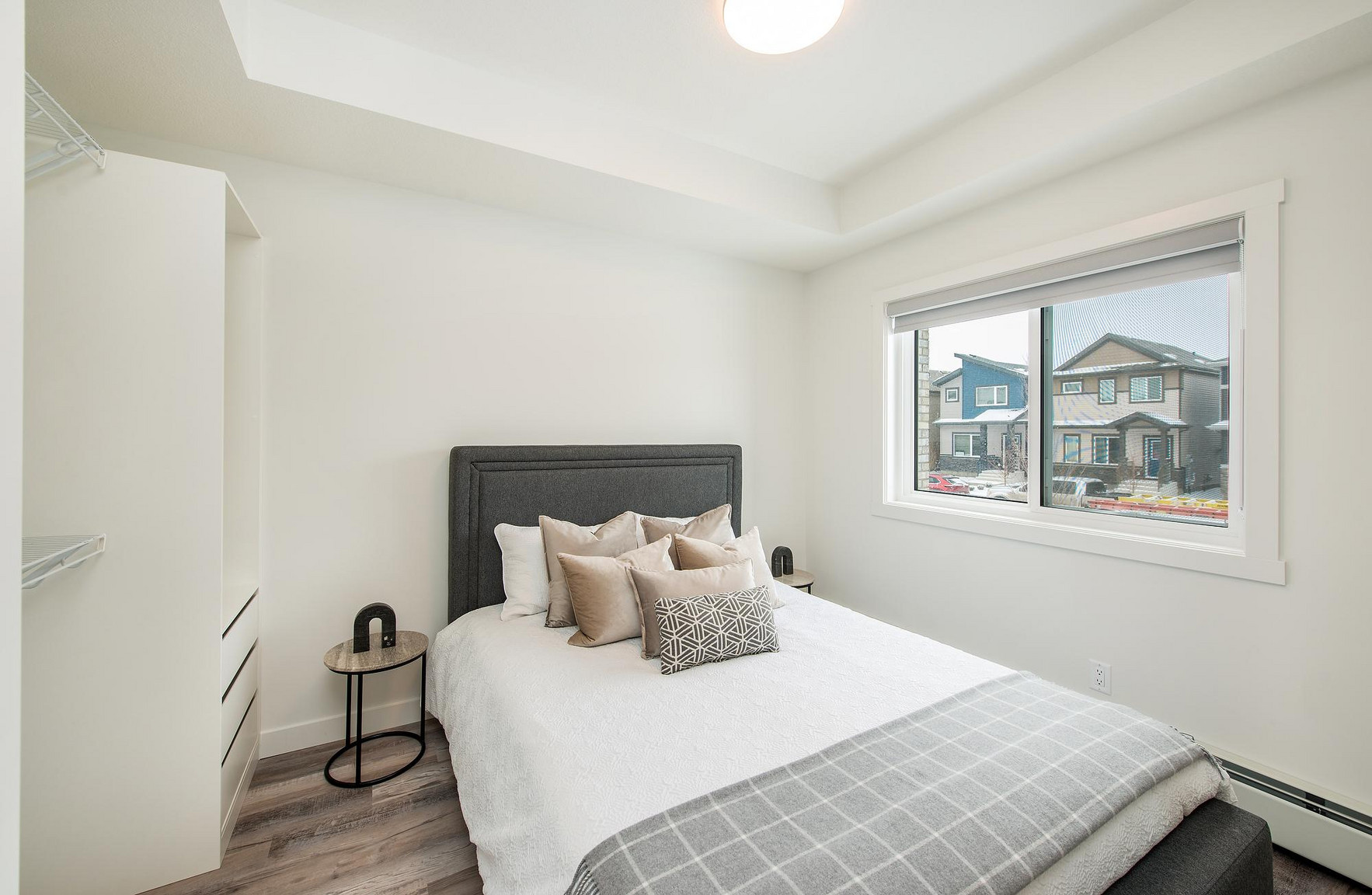 Henday Suites - Photo 18