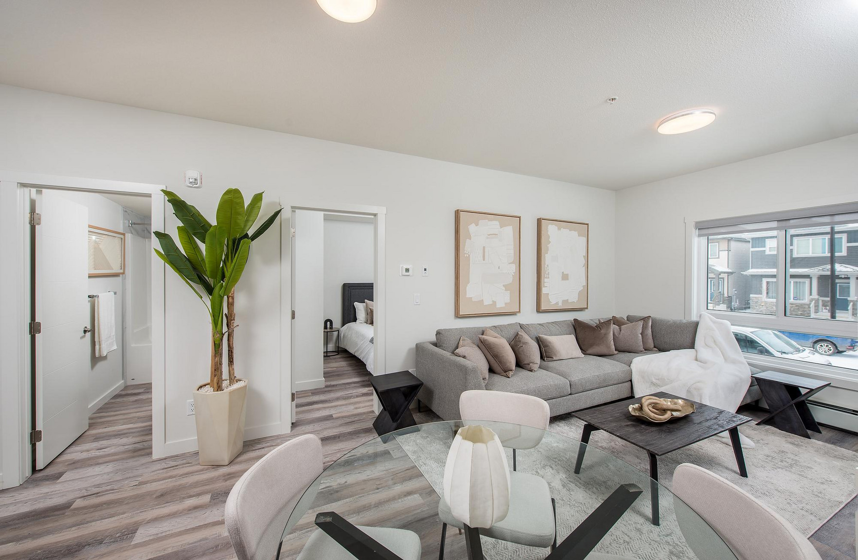 Henday Suites - Photo 10