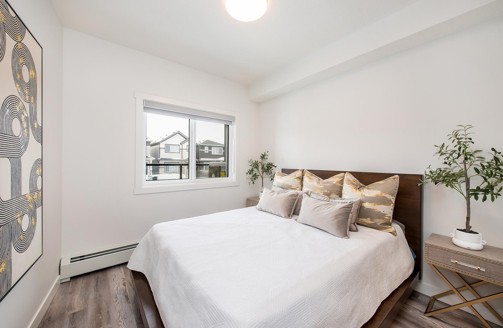 Henday Suites - Photo 16