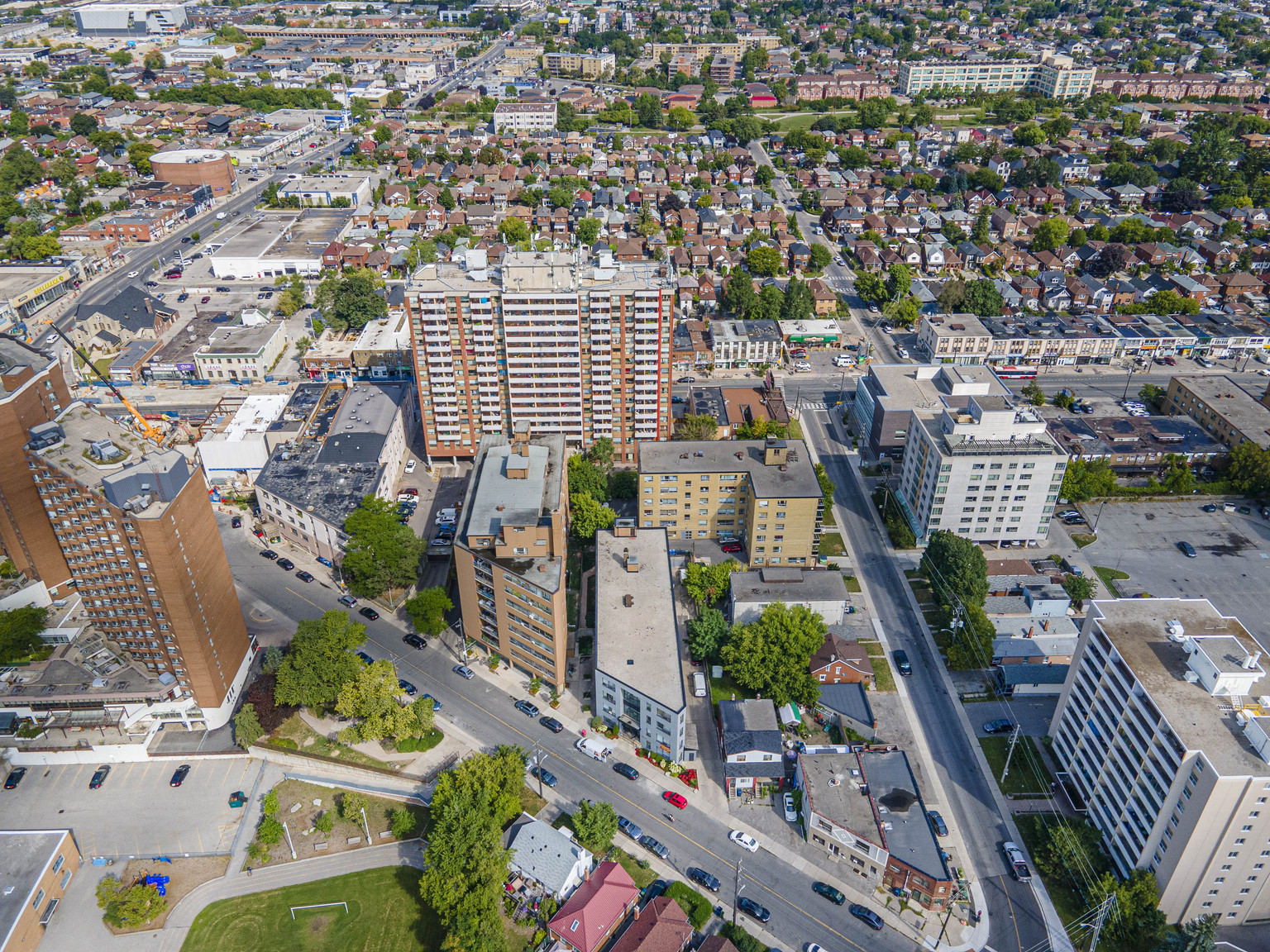 Gertrude Suites - Photo 12