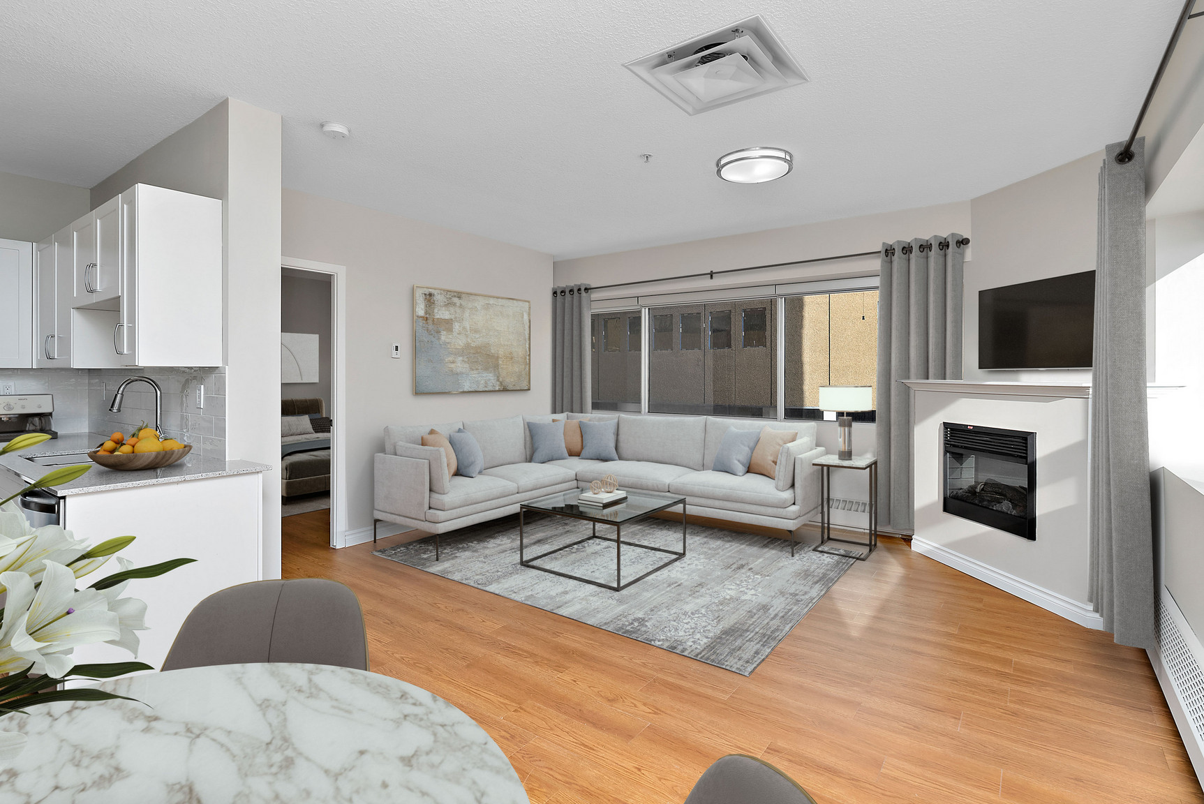 Park Square Apartments - Photo 6