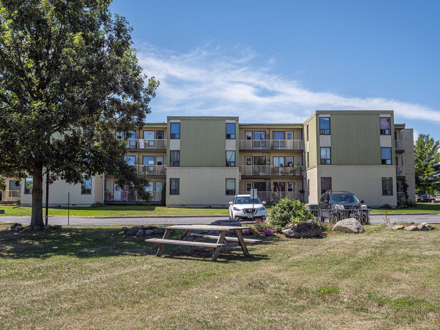 Treeview Apartments - Photo 14