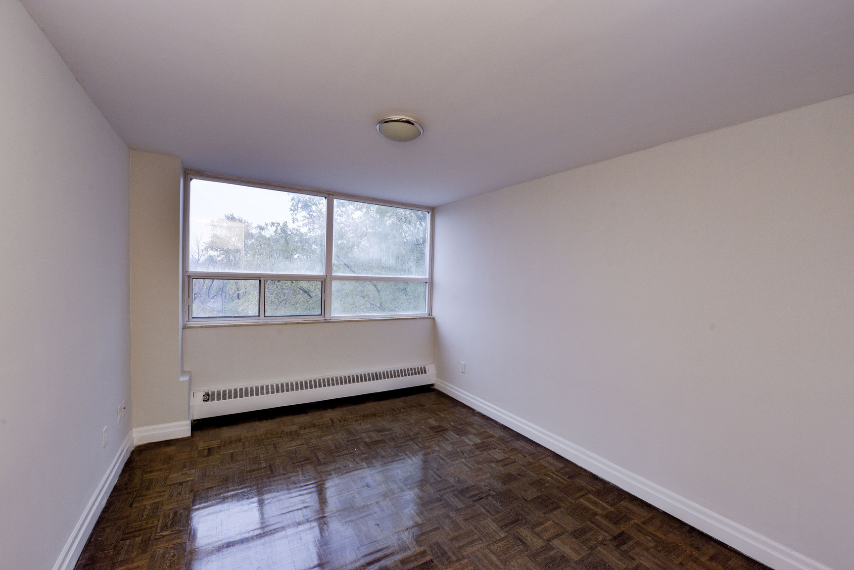 Almore Apartments - Photo 12