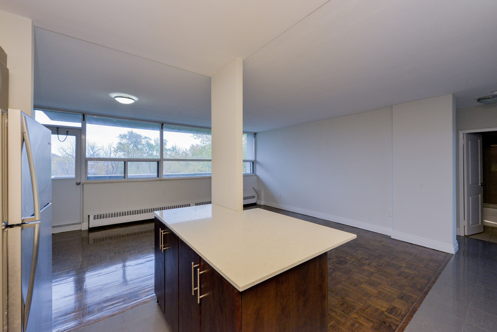 Almore Apartments - Photo 14