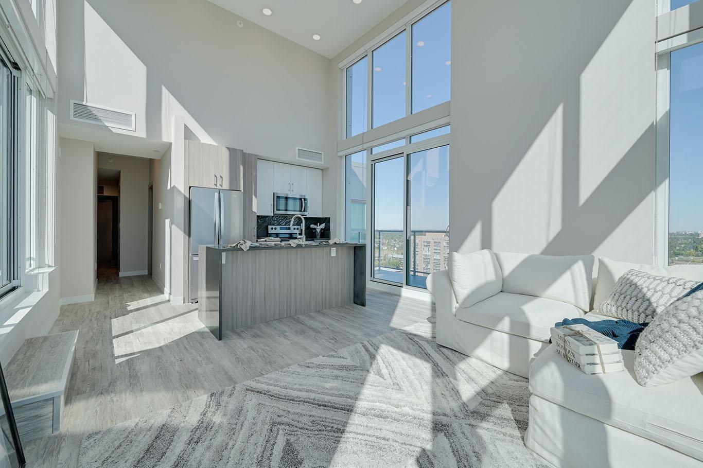 Central Tower - Photo 18