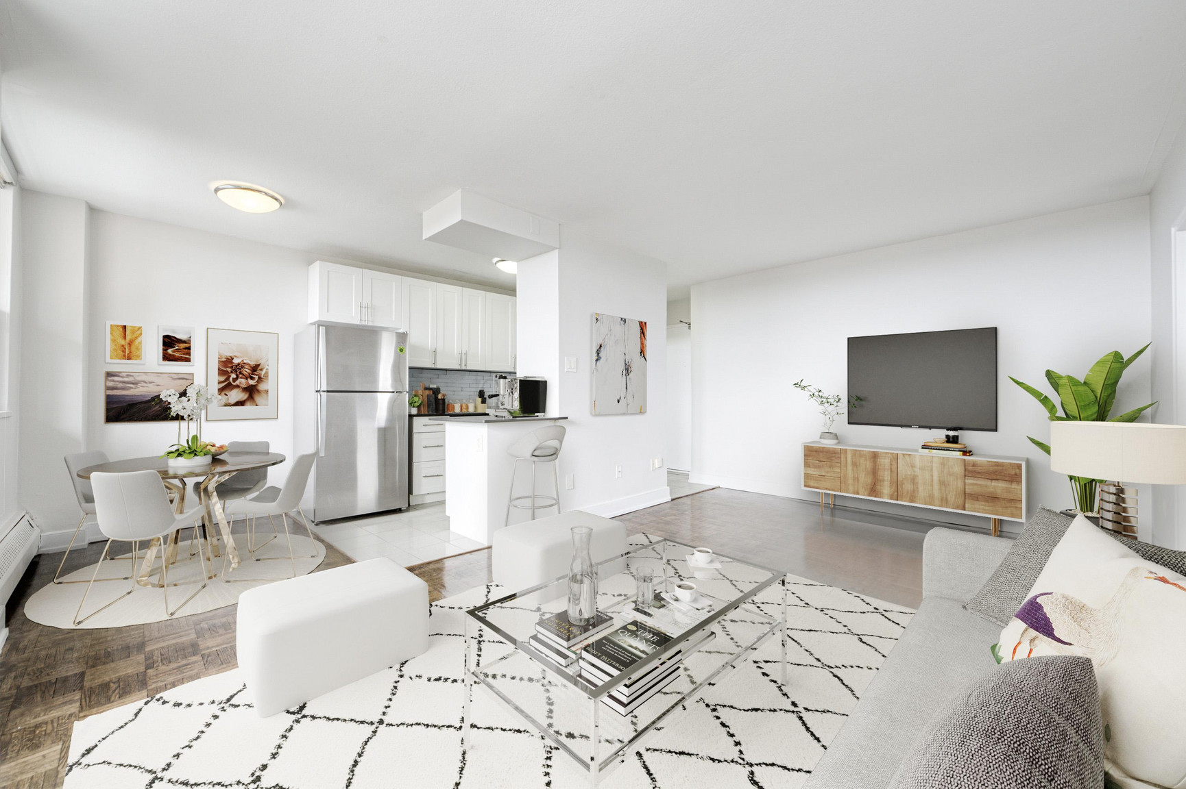 Cedarwood Suites - Photo 8