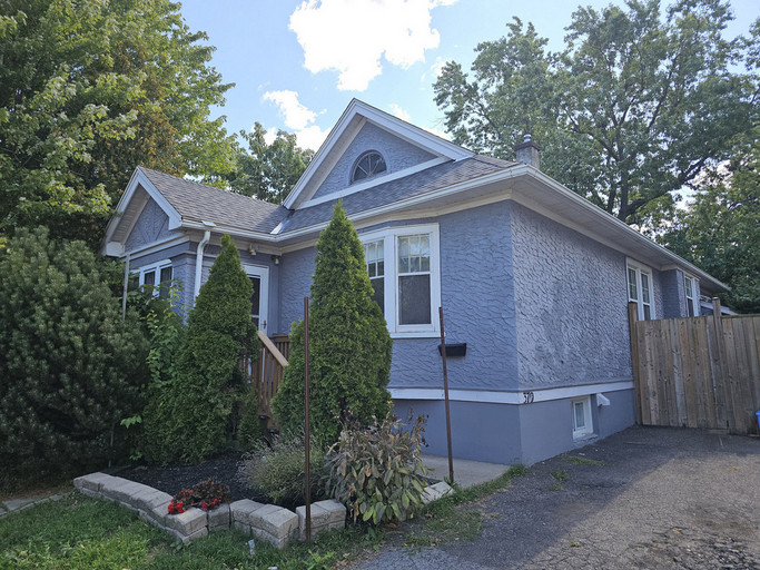 370 Glendale Ave