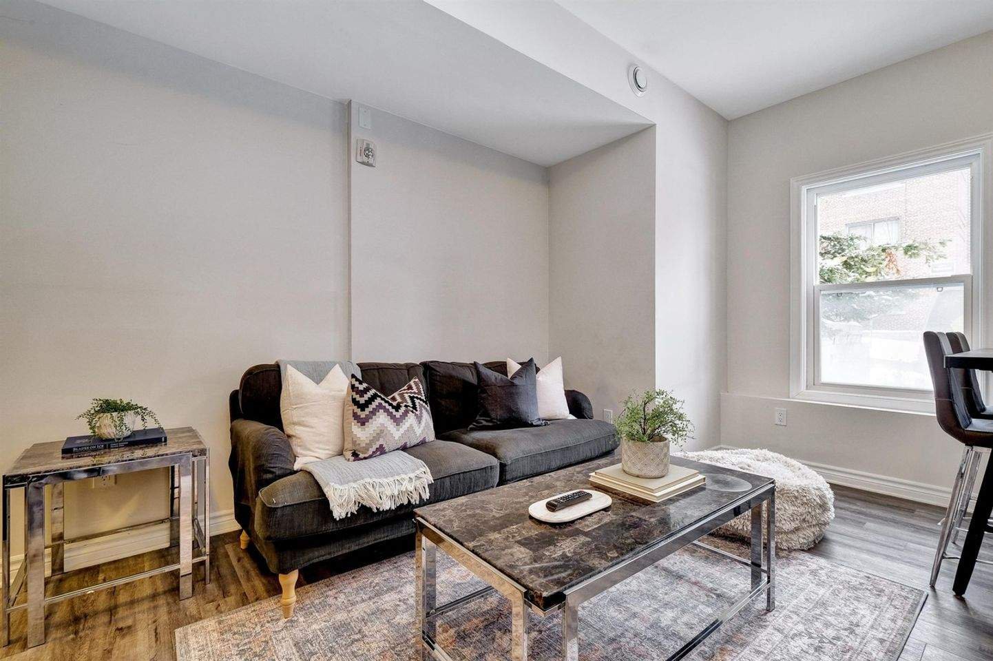 84 Russell Avenue - Photo 3