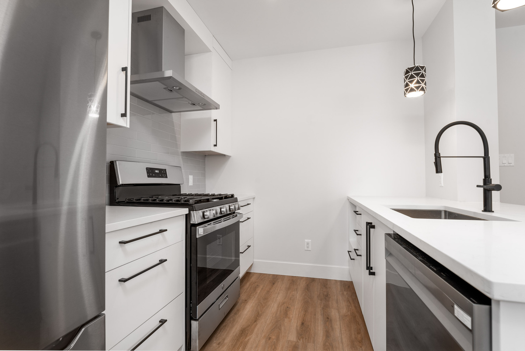 85 Rosemount Avenue - Photo 7