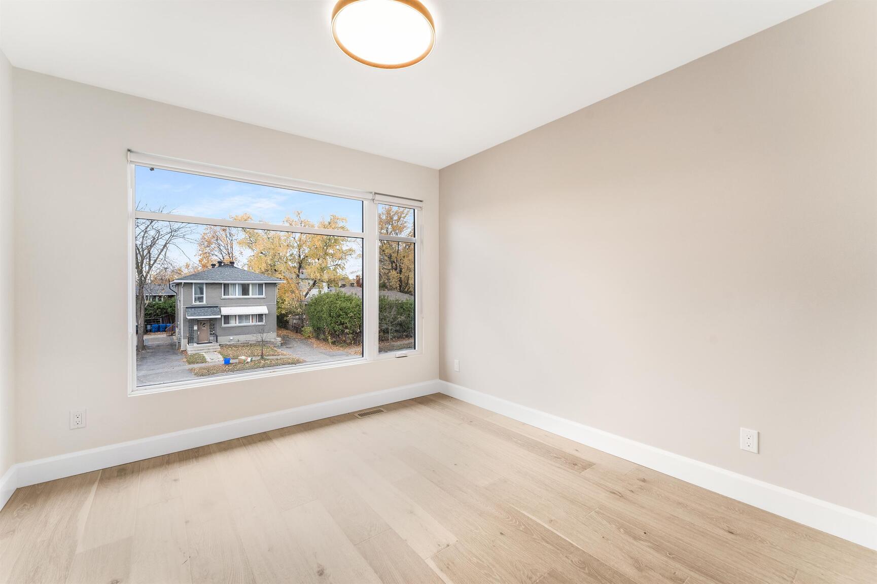 847 Woodroffe Avenue - Photo 14
