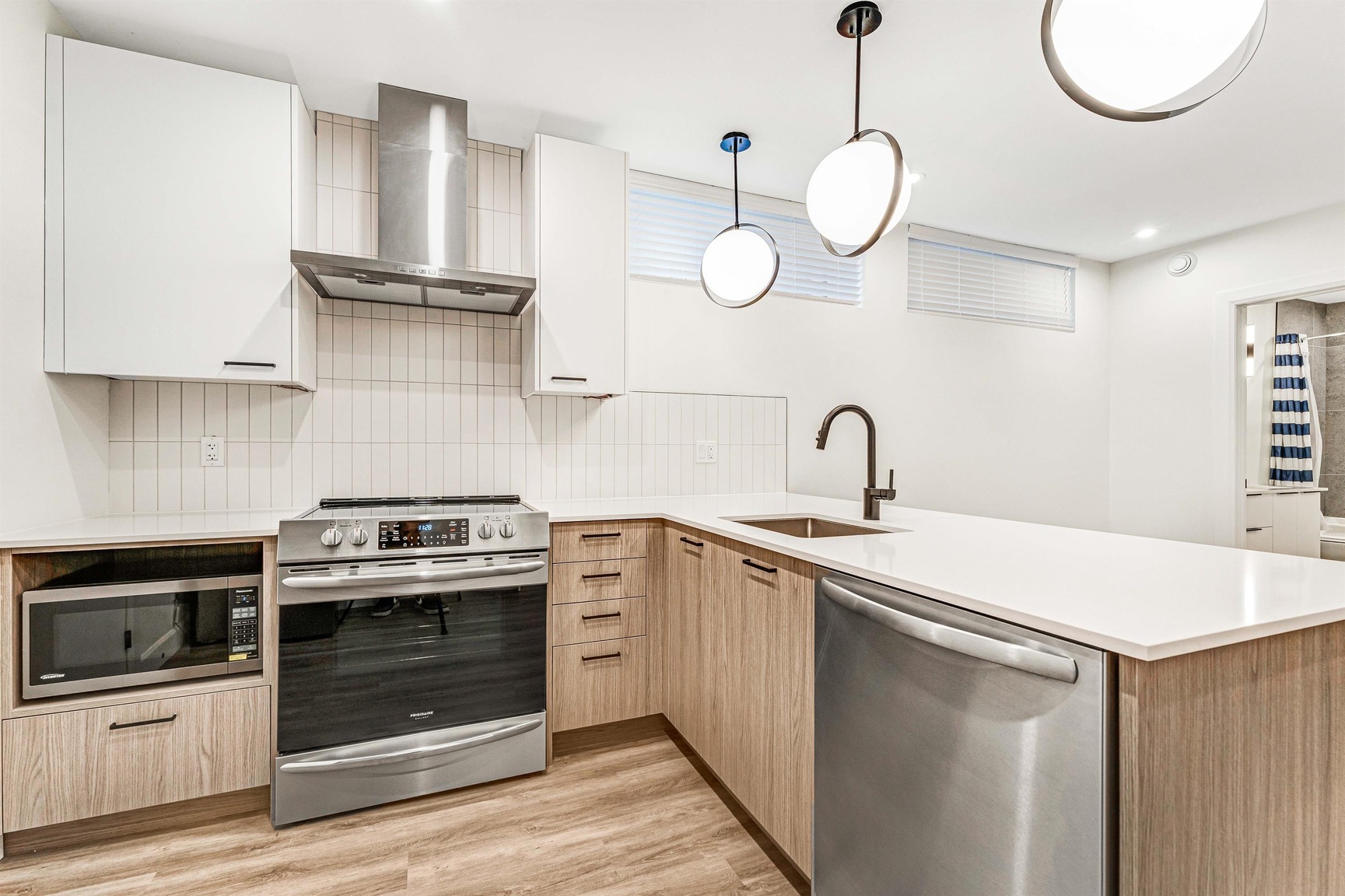 845 Woodroffe Avenue - Photo 6