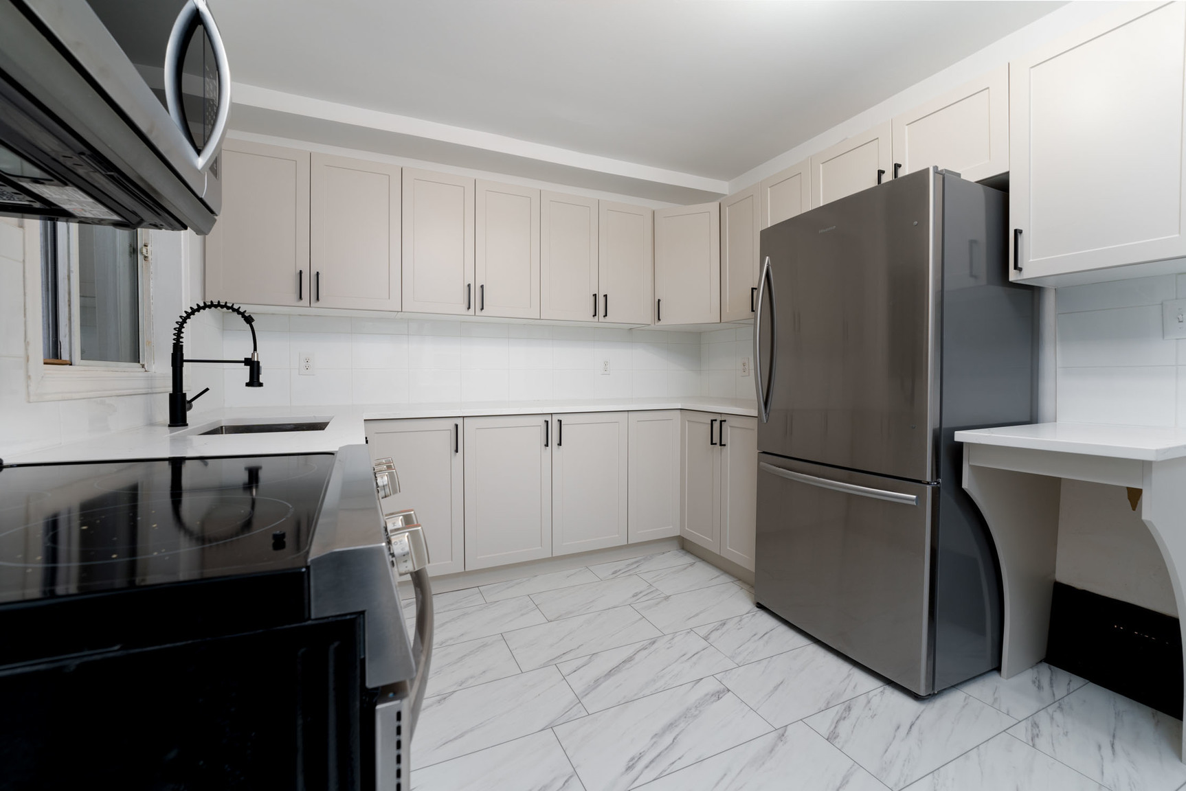 572 Chapel Street - Photo 7