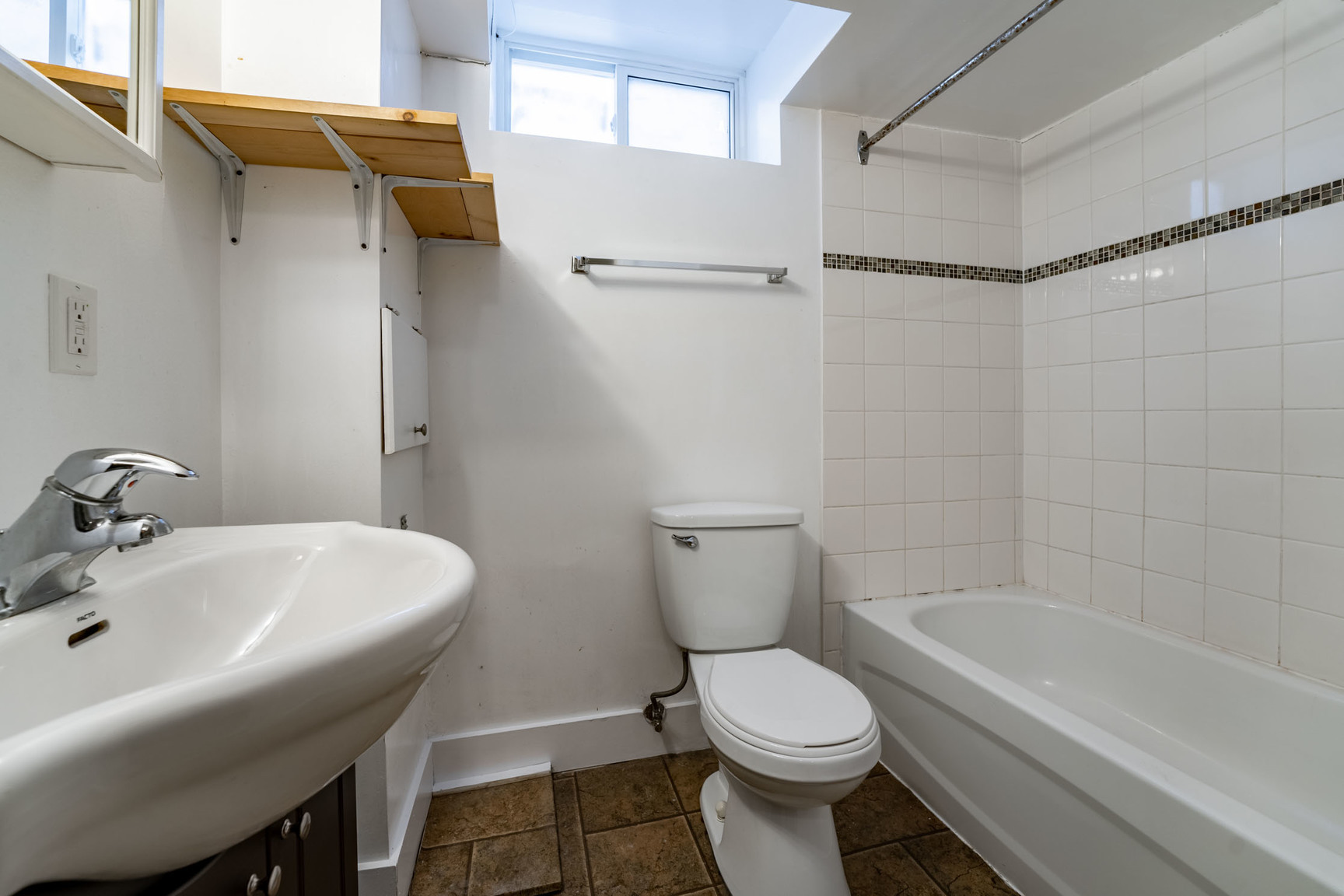 572 Chapel Street - Photo 17