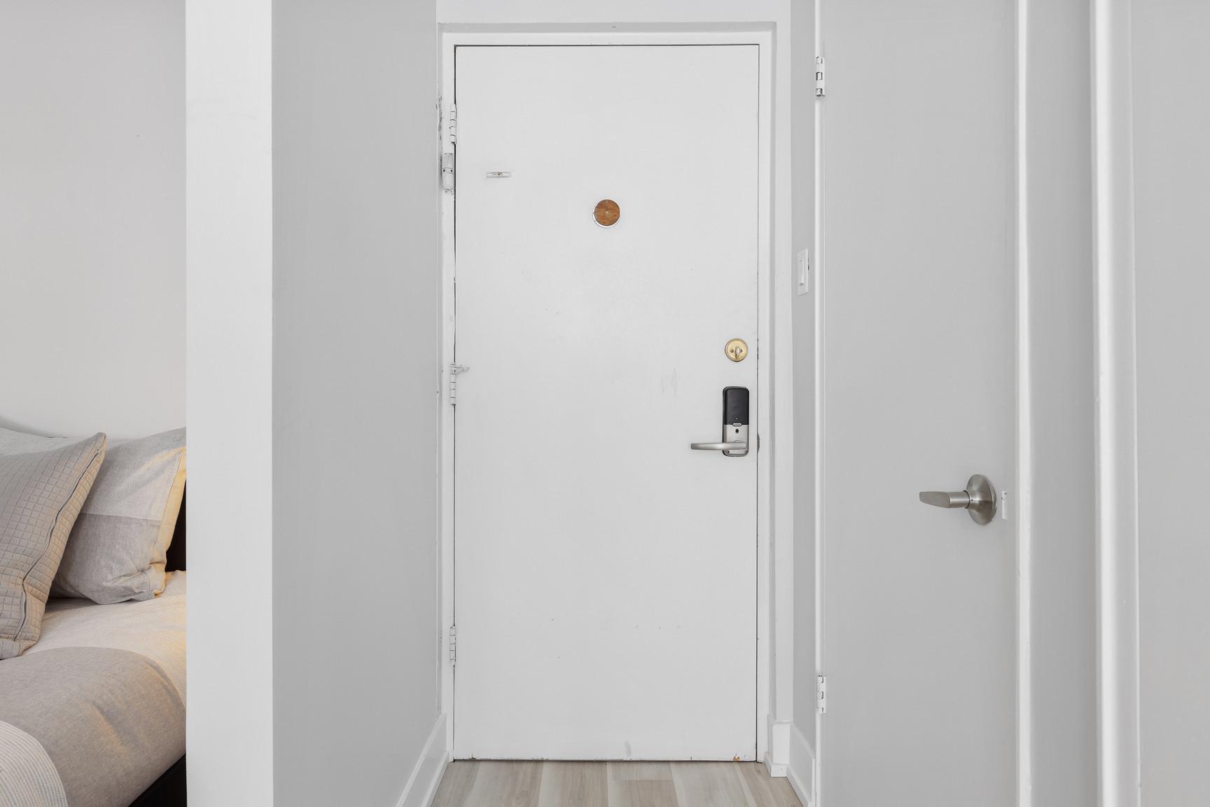 280 Laurier E. - Photo 5
