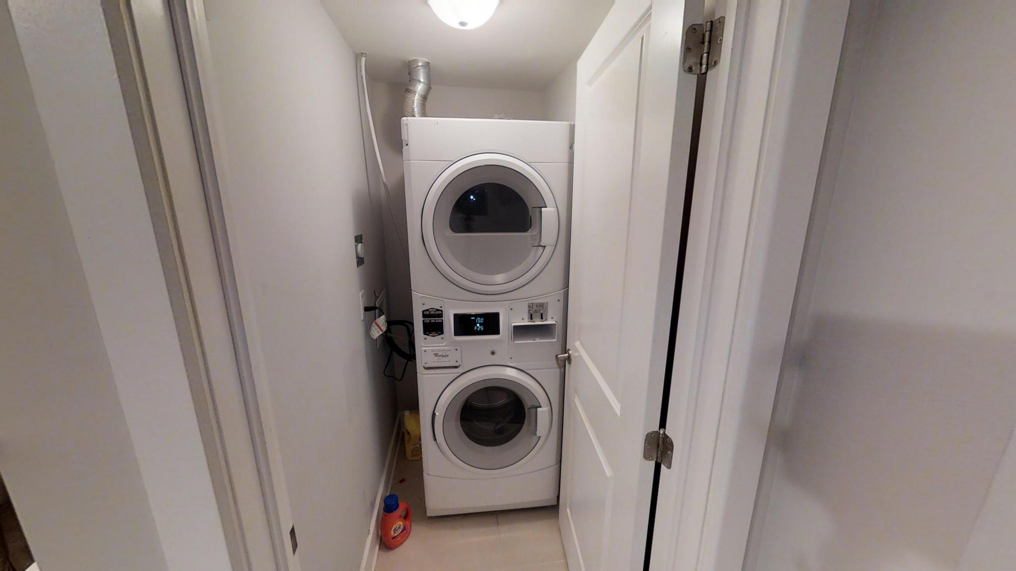173 Henderson Ave  - Photo 22