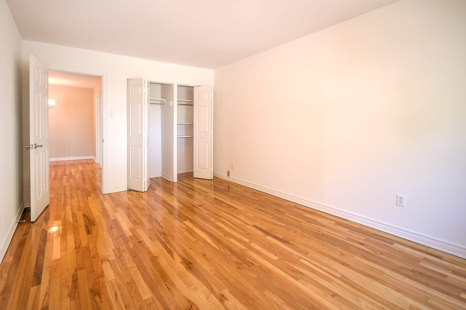 Lakeshore Villa - Photo 6