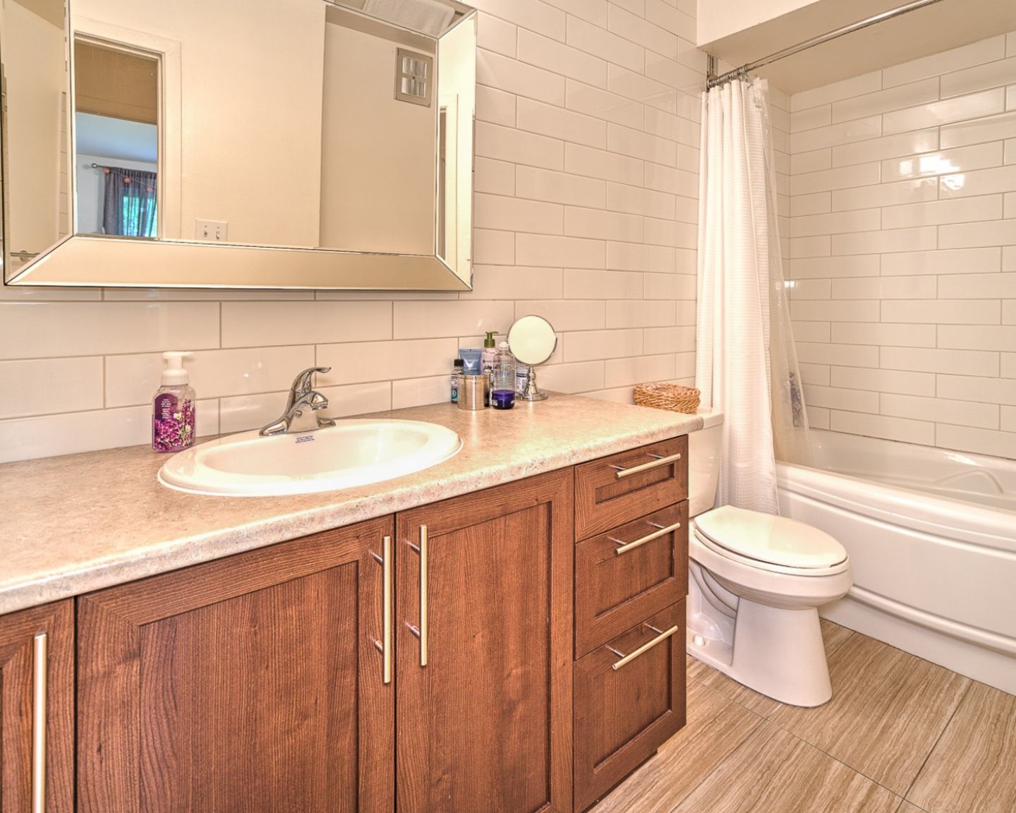 Beacon Hill Villa - Photo 3