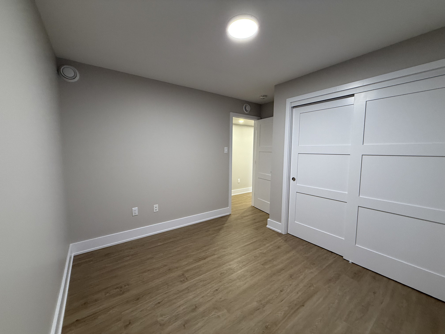 115-117-119 Springfield - Photo 45