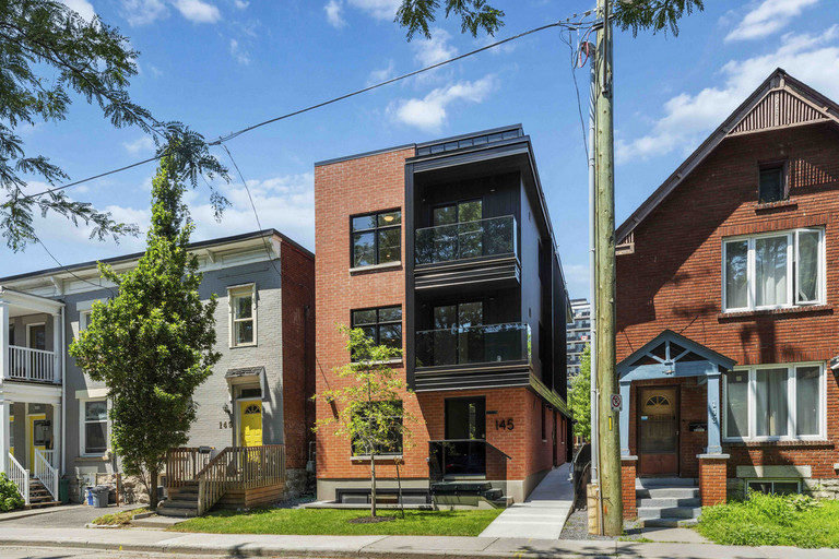 145 Waverley