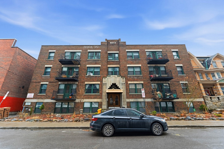 180 Lisgar Apartments