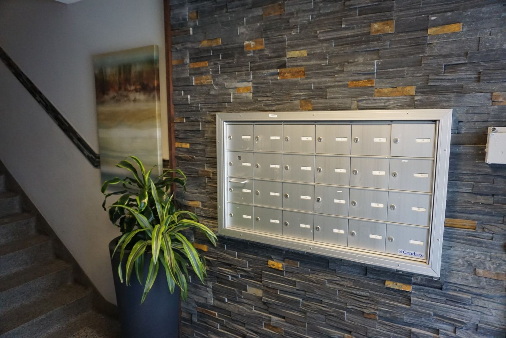 188 Lisgar St. - Photo 3