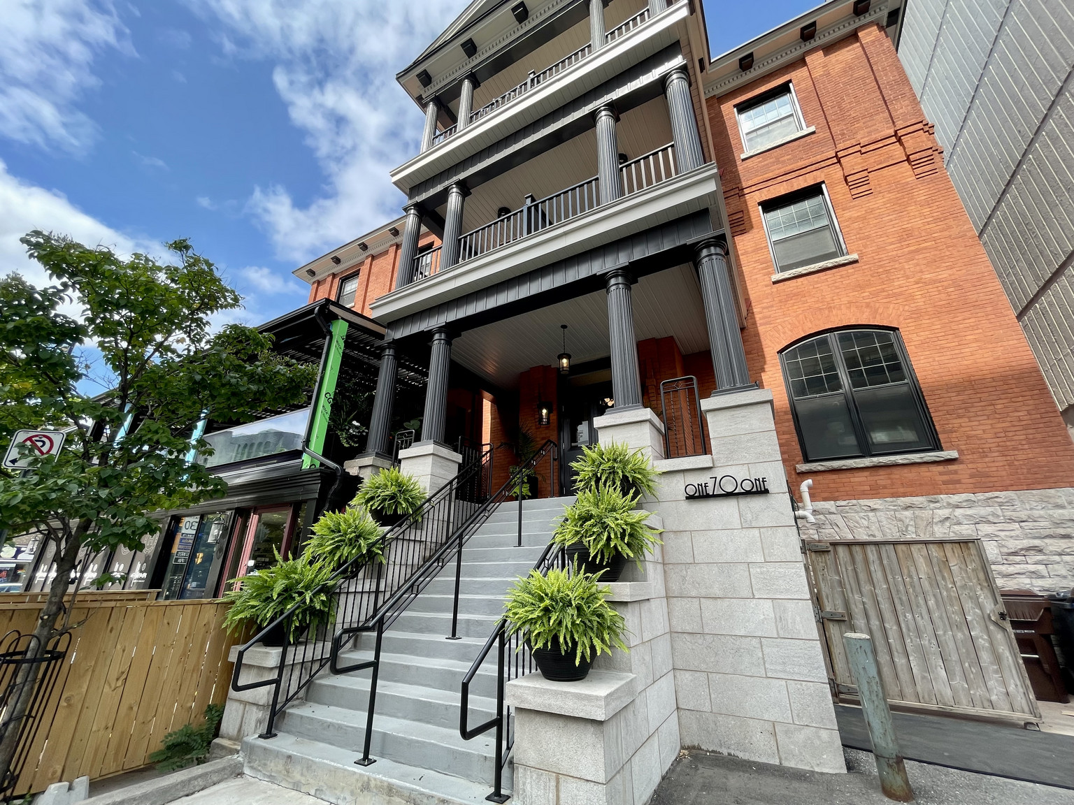 171 MacLaren Street