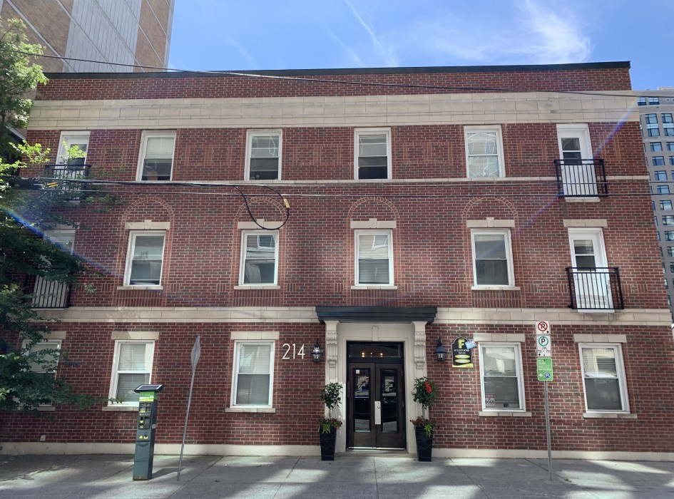 214 Gloucester St., Ottawa, ON K2P 0A8 — photo 1