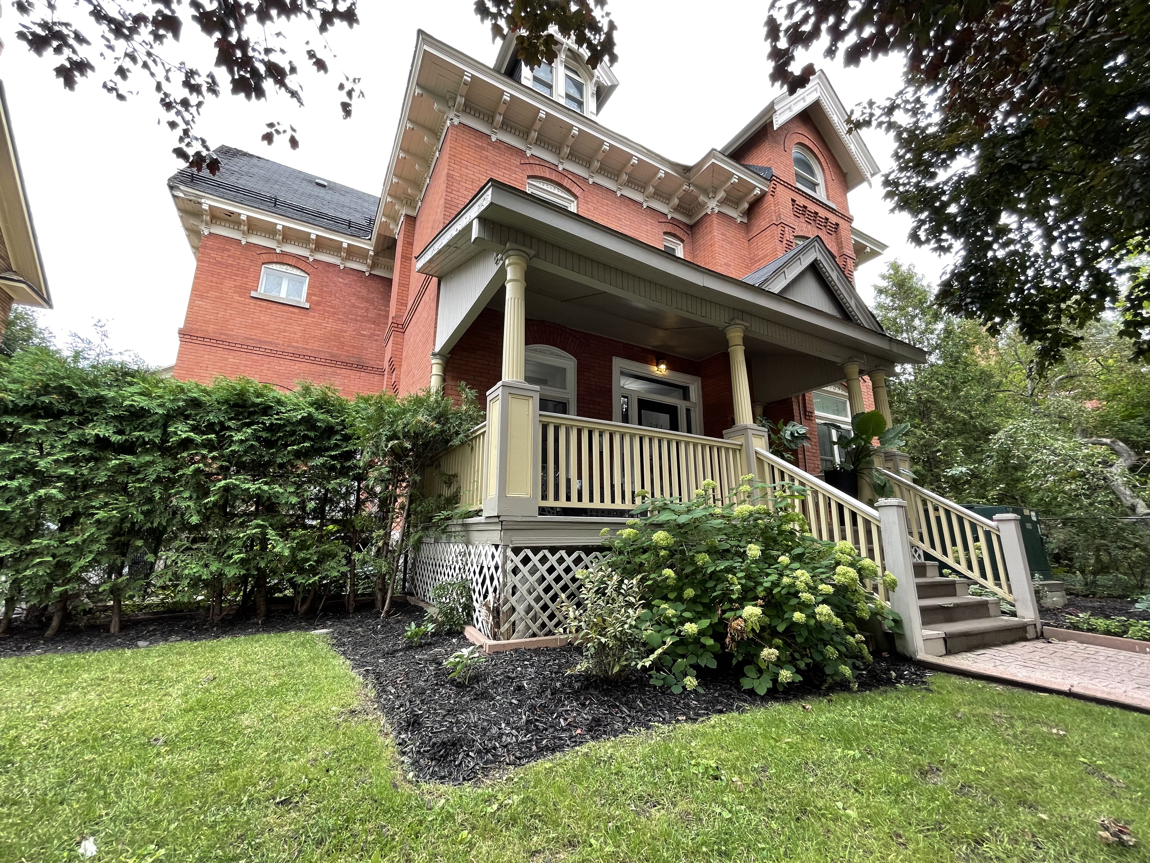 324 Chapel St., Ottawa, ON K1N 7Z3 — photo 1