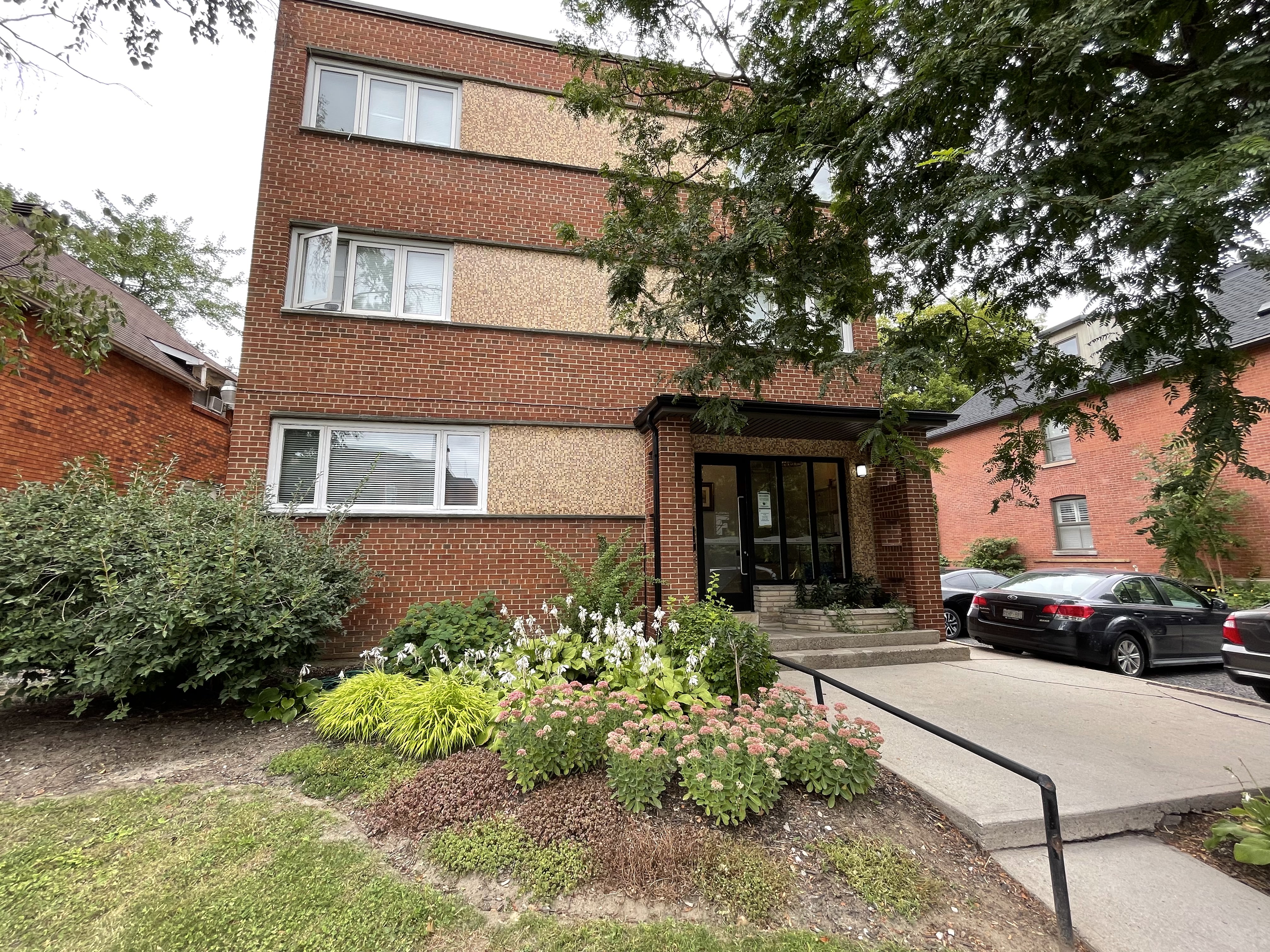 55 Sweetland Ave., Ottawa, ON K1N 7T7 — photo 1