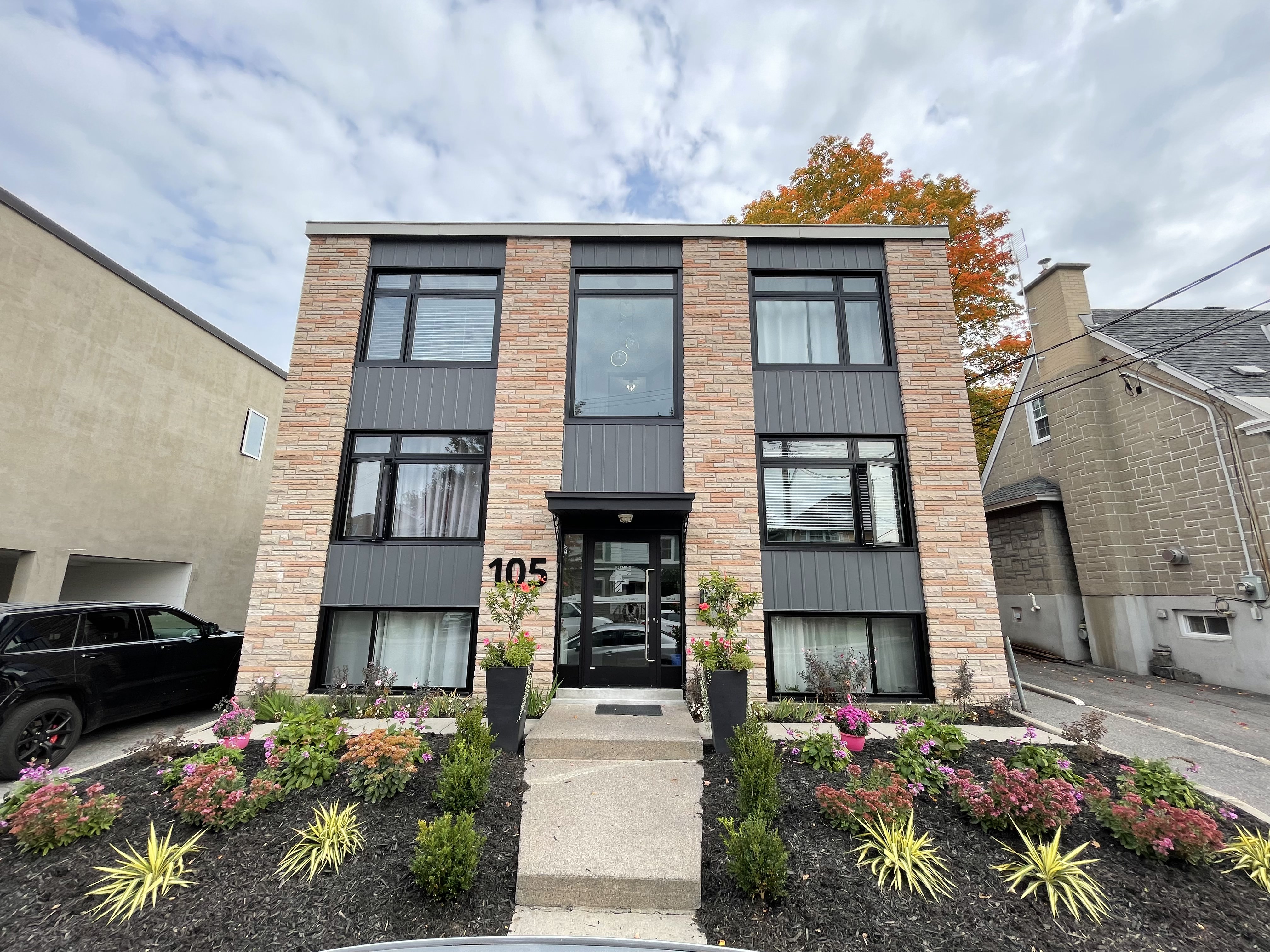 105 Rosemount Ave., Ottawa, ON K1Y 1P5 — photo 1