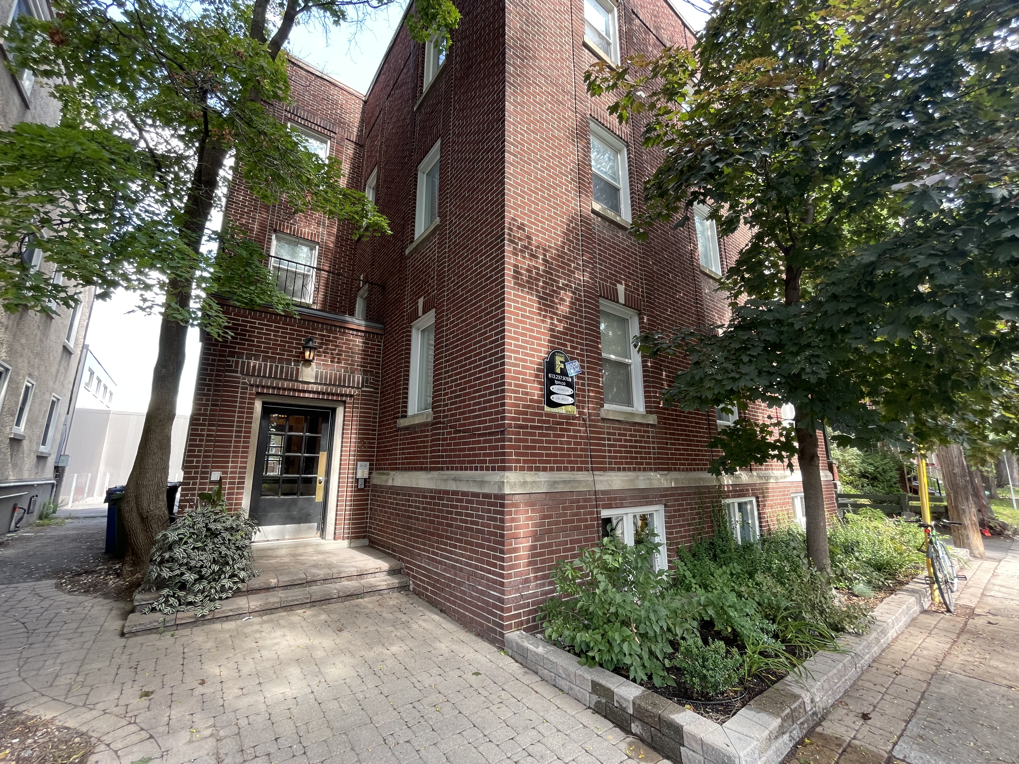31 Regent St., Ottawa, ON K1S 2R4 — photo 1