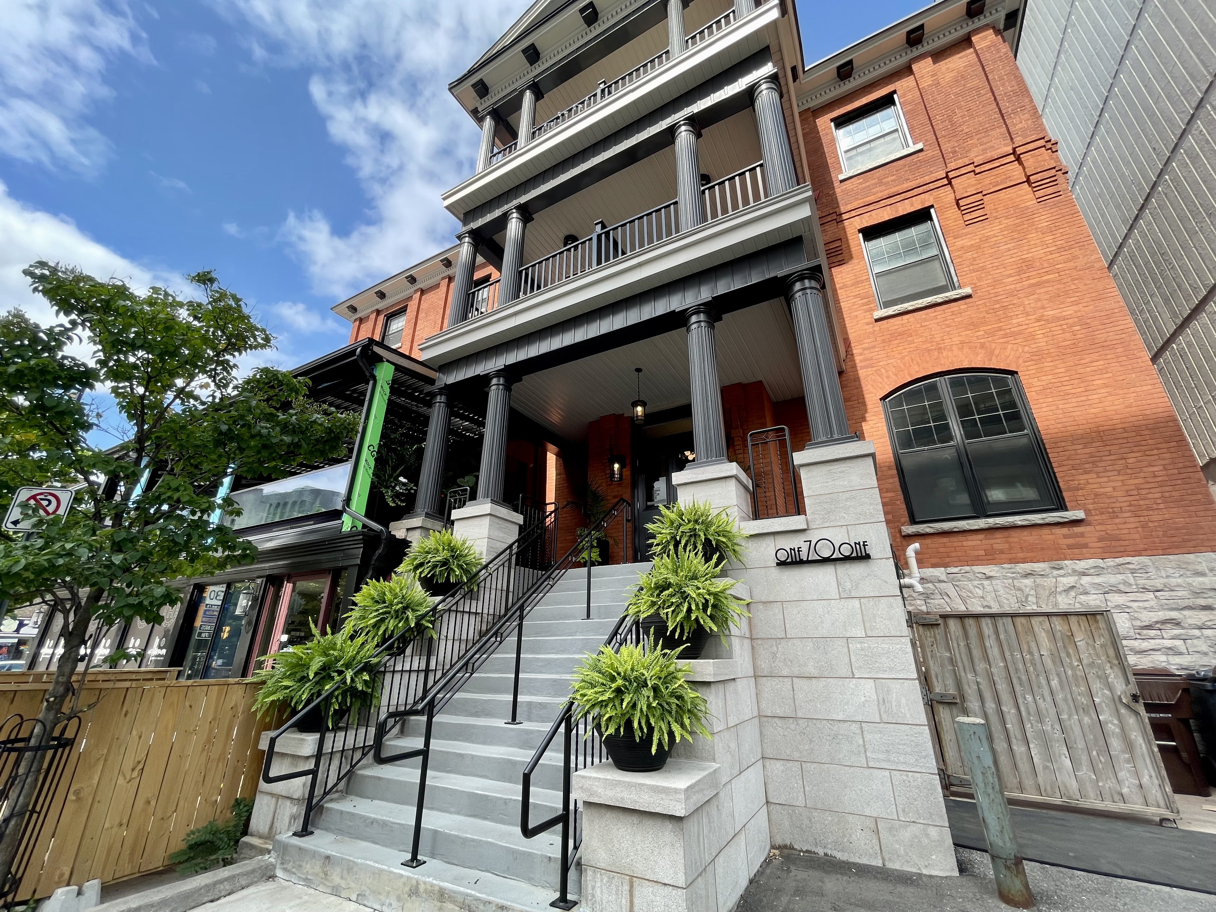 171 MacLaren Street, Ottawa, ON K2P 0X8 — photo 1