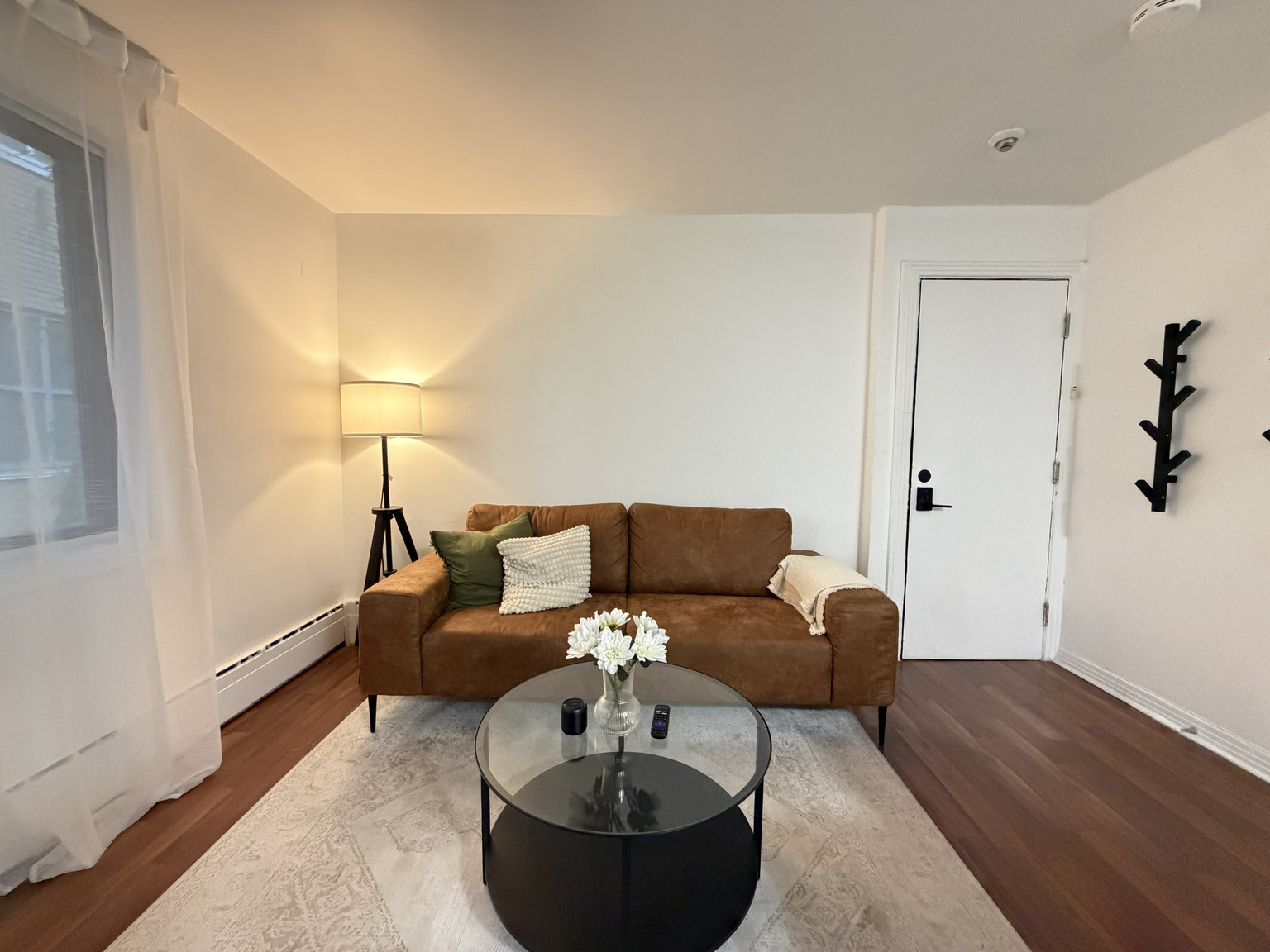 1683 Rue Rachel Est — photo 3