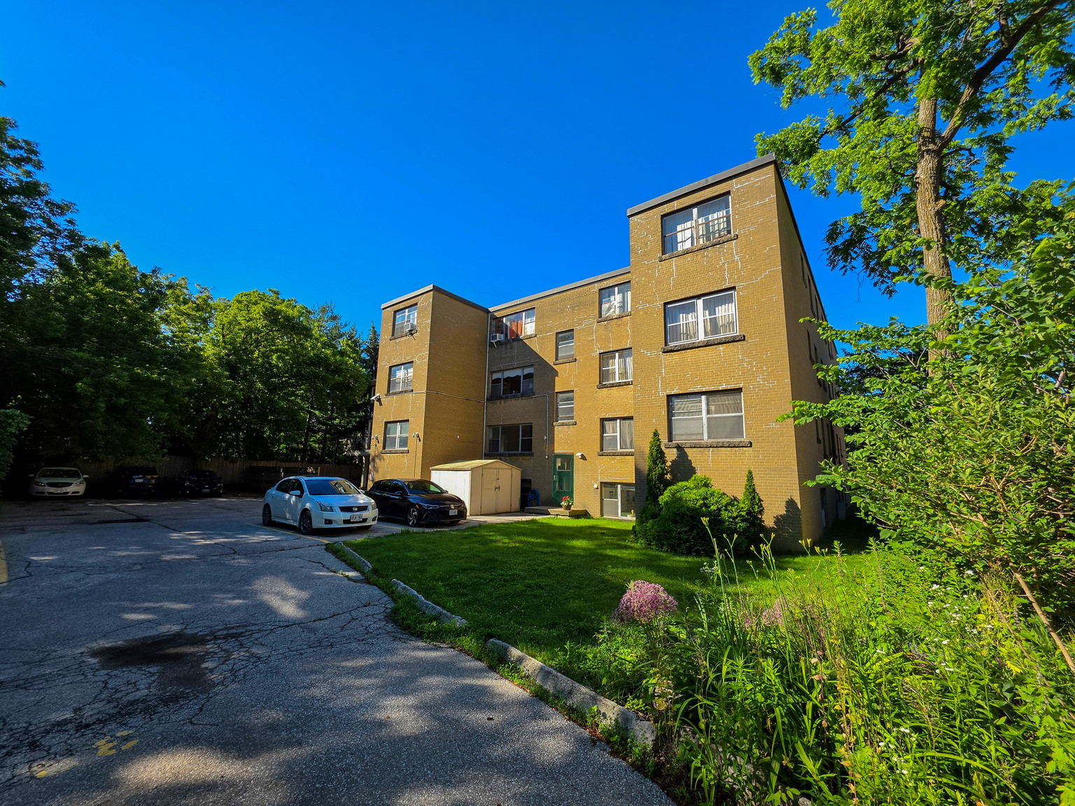 Snow Manor Apartments, Oakvile - Photo 23