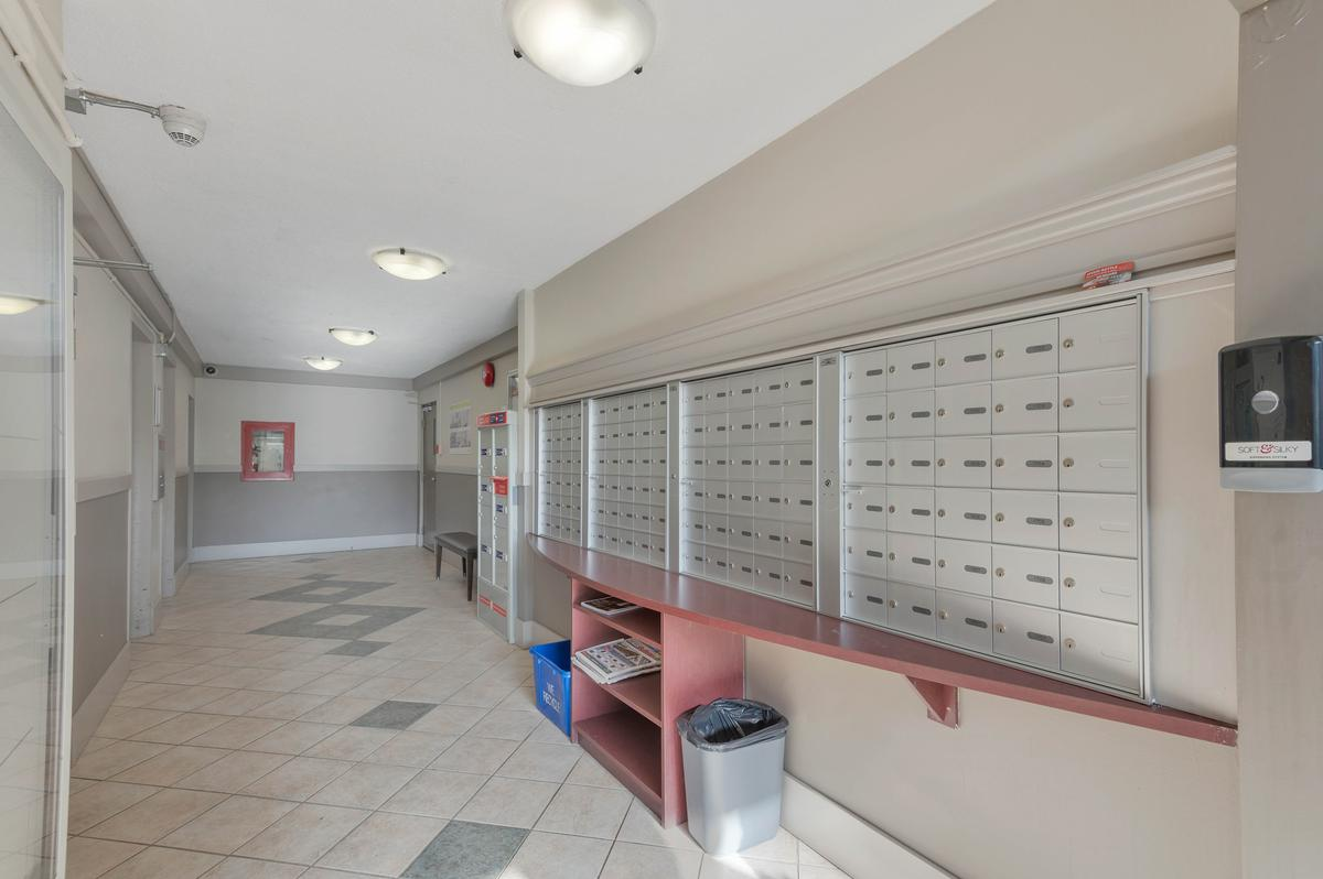 1 Chapel St. - Photo 5