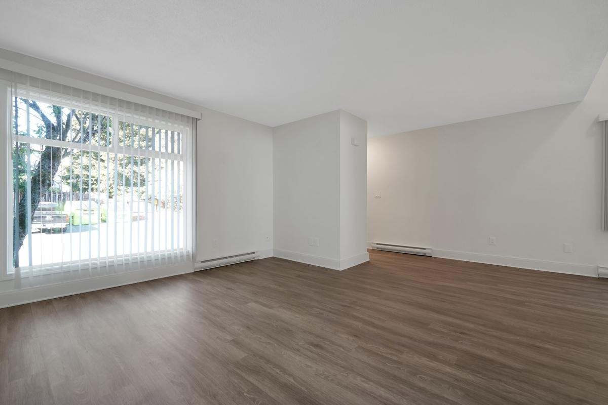 847 Howard Avenue - Photo 3