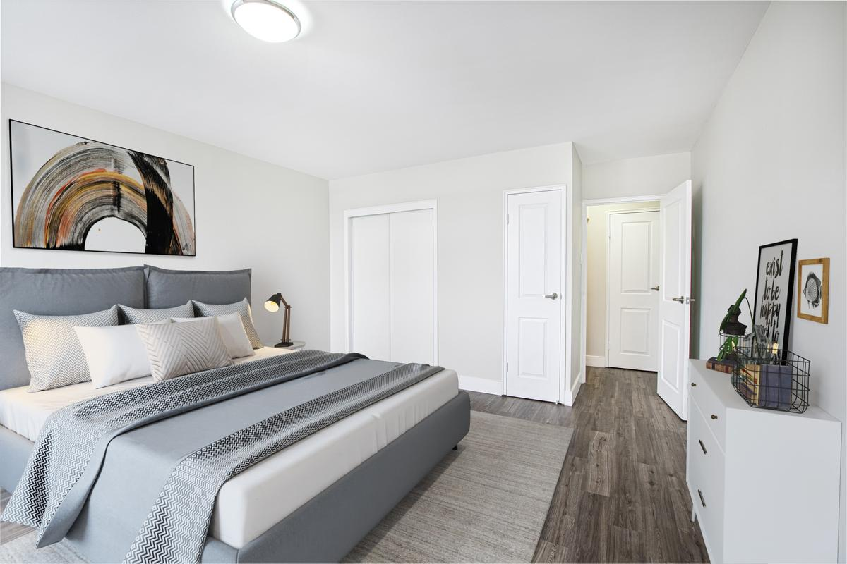 847 Howard Avenue - Photo 6