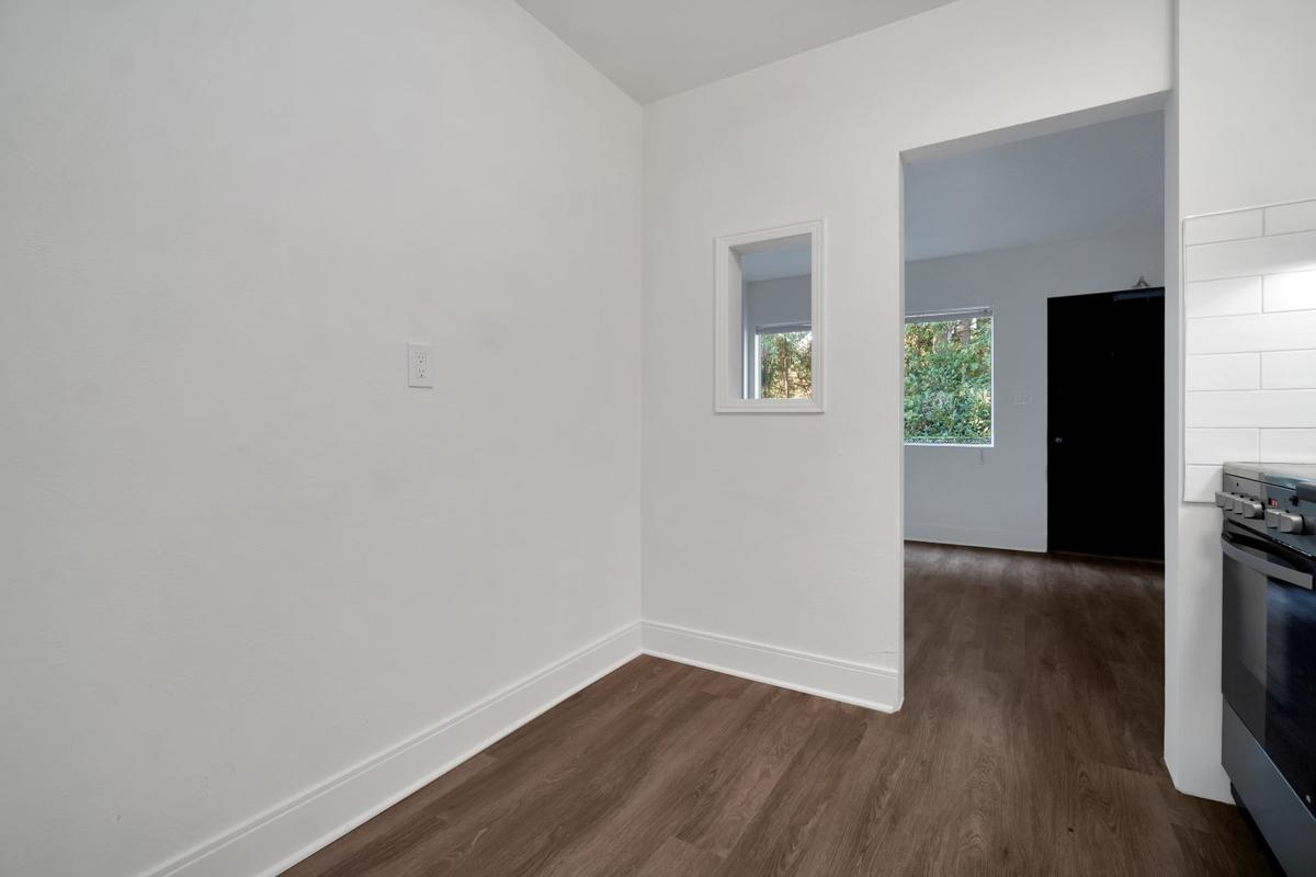 Riverbend Terrace - Photo 11