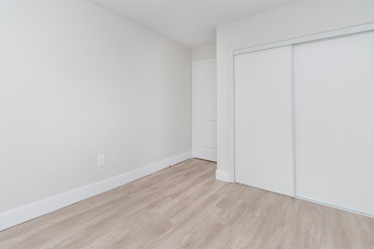 Alderwood Place Apartments - Photo 7