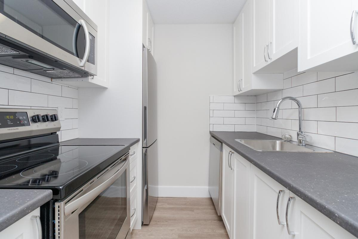 Alderwood Place Apartments - Photo 15